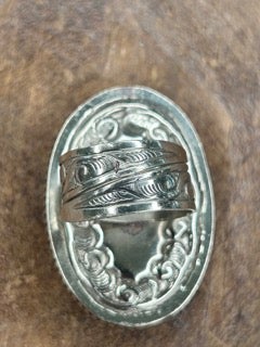 Tibetan Silver Lapis Oval Ring A
