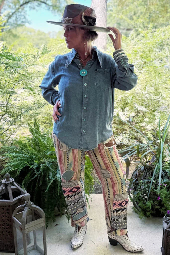 Jaded Gypsy- To The Point Top (Medium Wash)