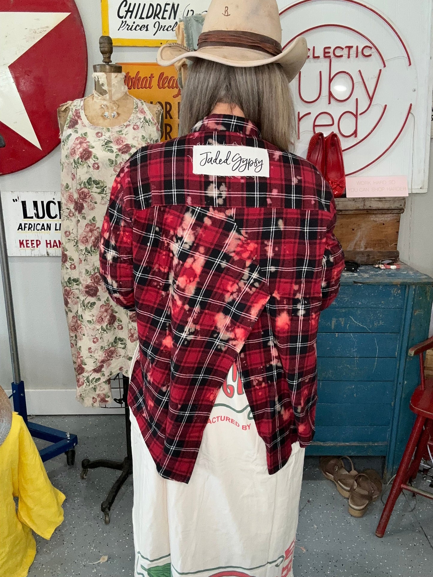 Jaded Gypsy- Early Morning Walk Flannel (Red/Black)