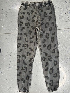FINAL SALE EASEL -Leopard Print Joggers (Grey)