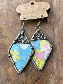 Art by Amy- Groovy Diamond Shaped Earrings