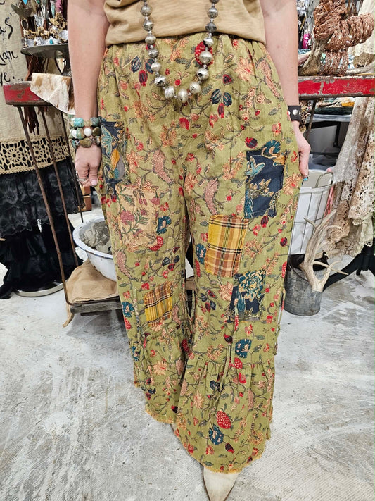 PREORDER A Rare Bird Reversible Strawberry Pant