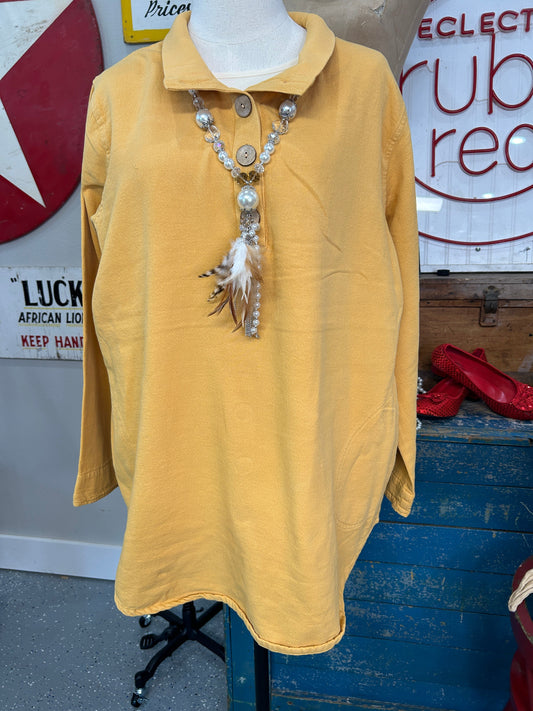 Four Button Top (Dijon)