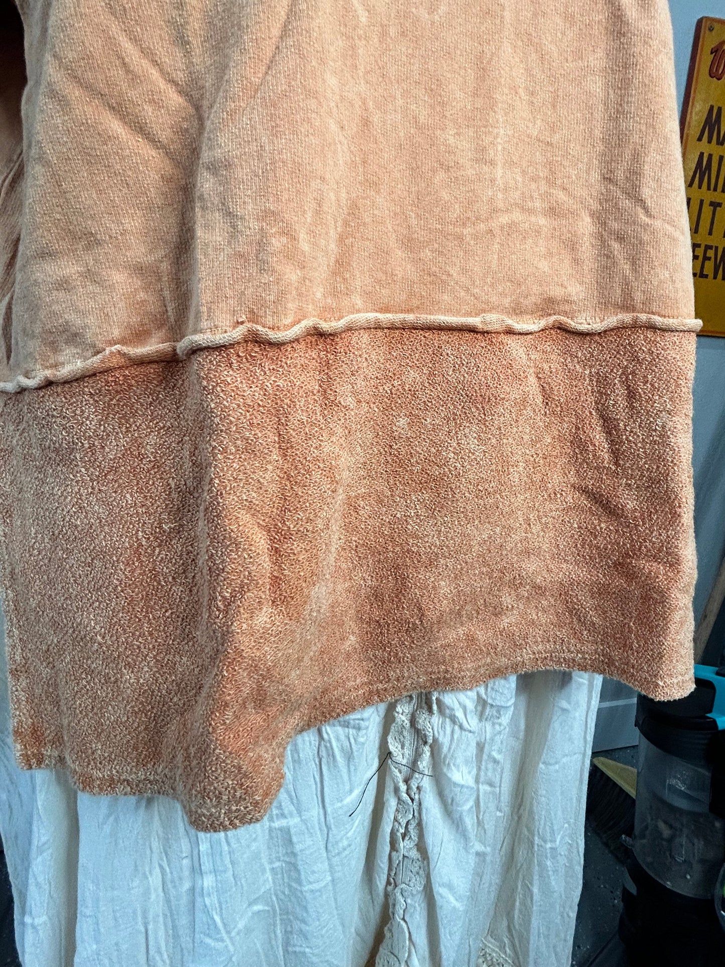 Mineral Wash High-Low Top with Thumbhole (Faded Orange)