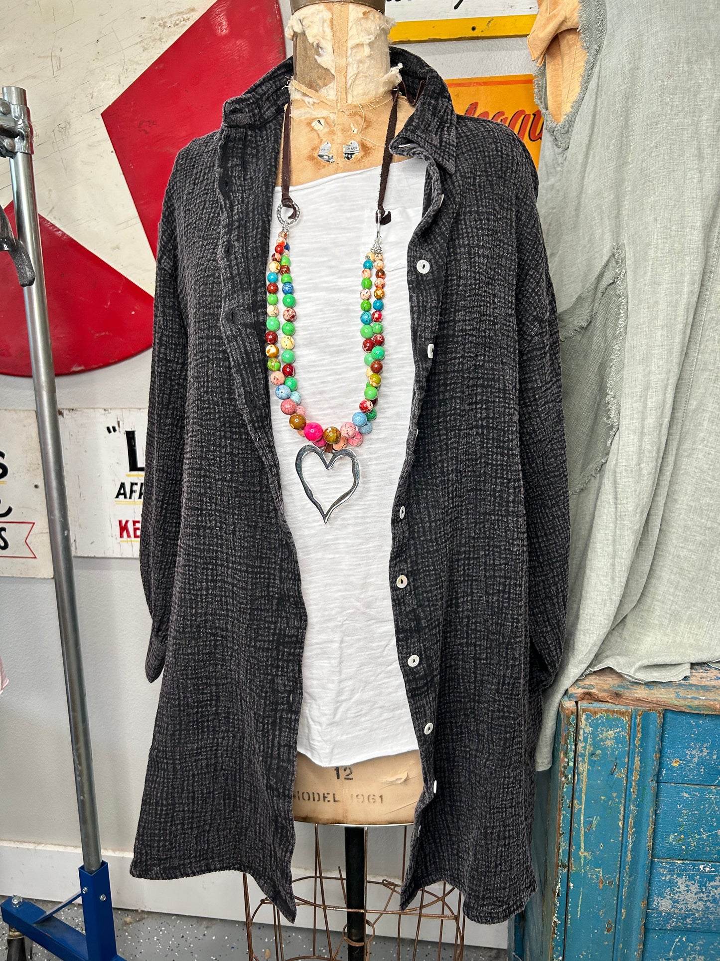 Jaded Gypsy- Seasons Sweetness Shirt (Black)