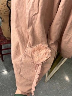 FINAL SALE Paper Lace-Ruffle Hem Quarter Sleeve Top (Tea Rose)