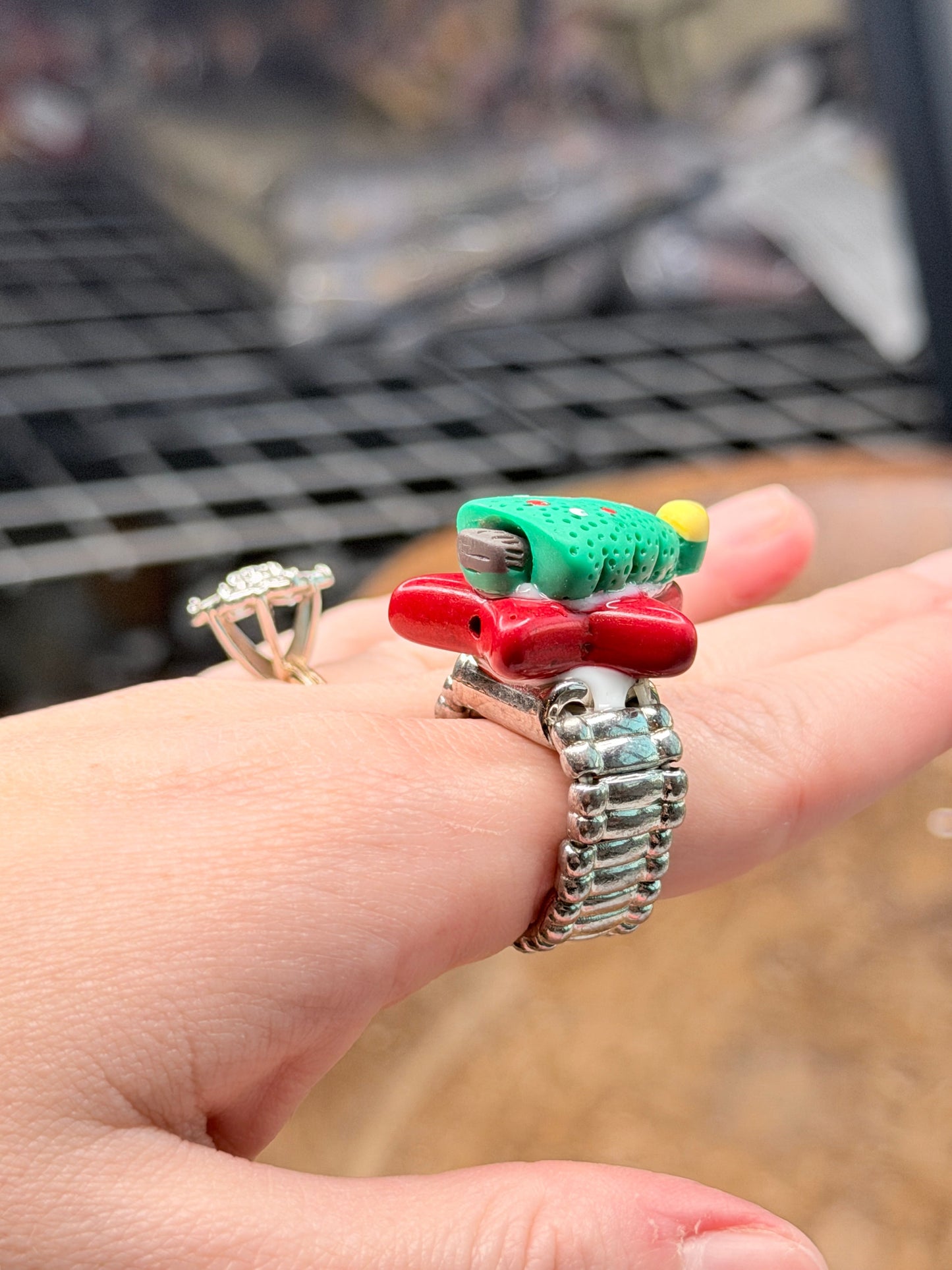 Christmas Tree Star Stretch Ring - ERR ORIGINAL