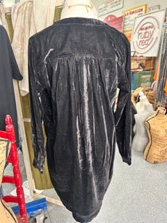 FINAL SALE Paper Lace- Long Sleeve Velvet Dress/Tunic (Black)