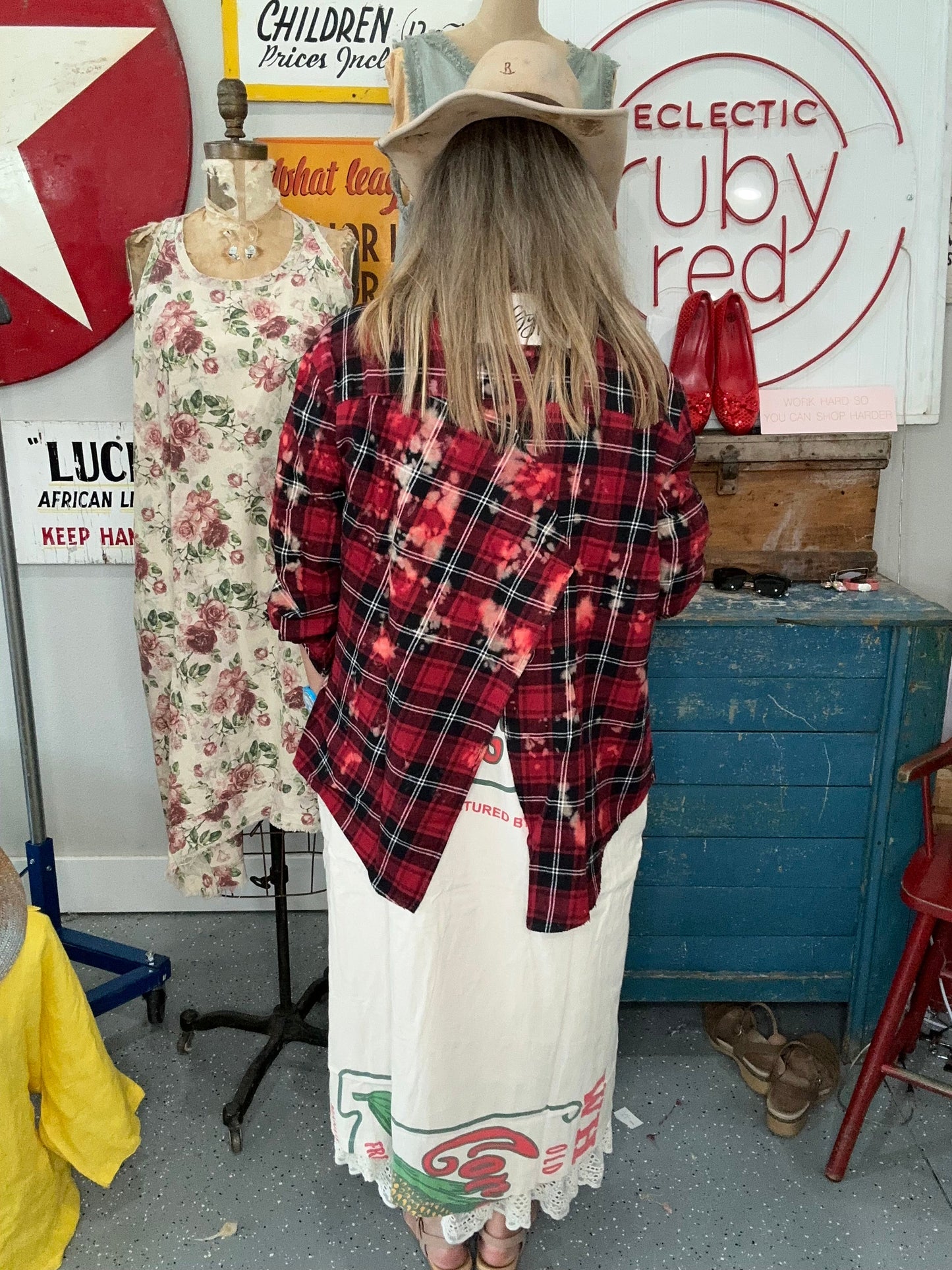 Jaded Gypsy- Early Morning Walk Flannel (Red/Black)