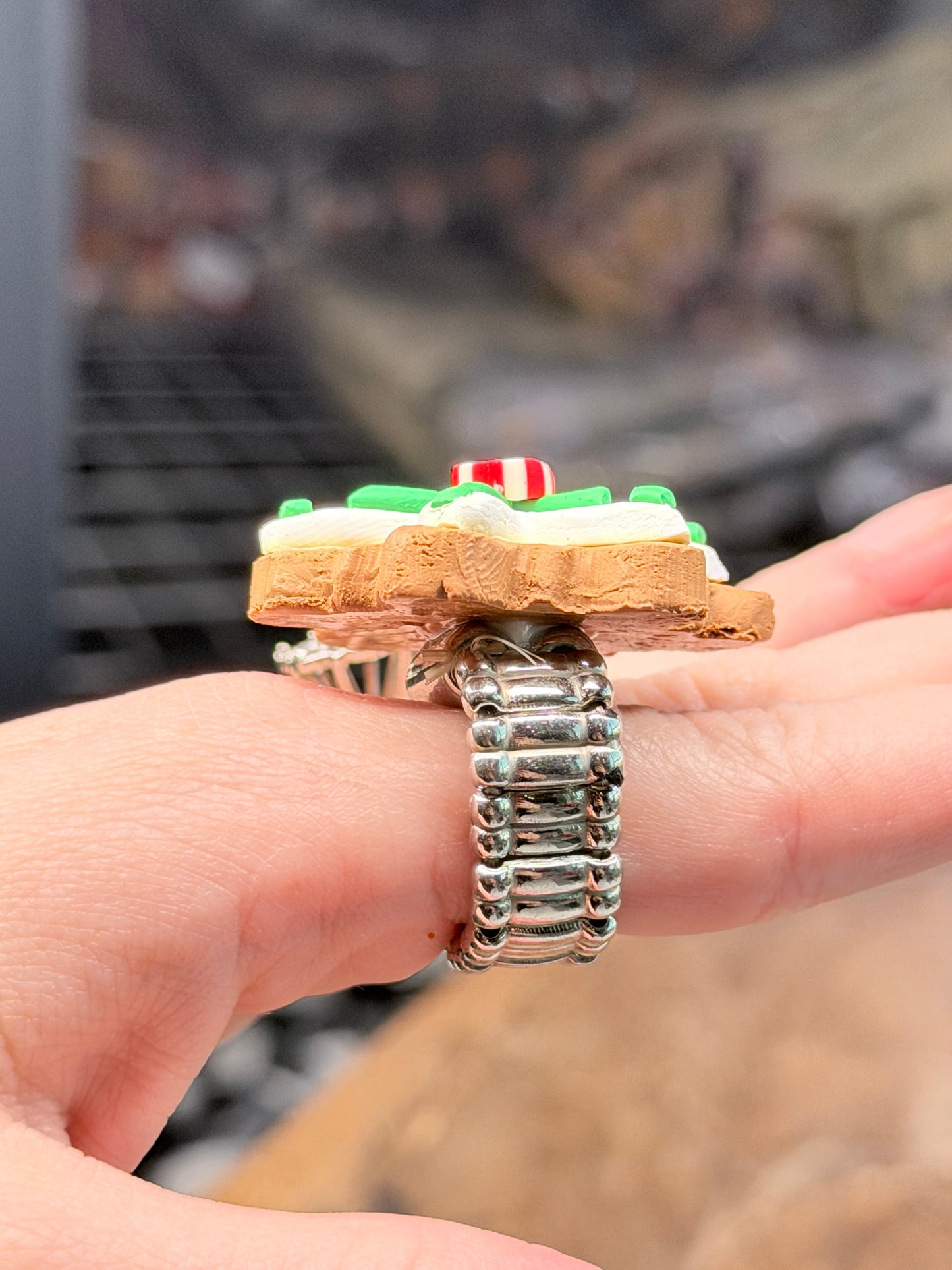 Frosted Sugar Cookie Stretch Ring (A)- ERR ORIGINAL