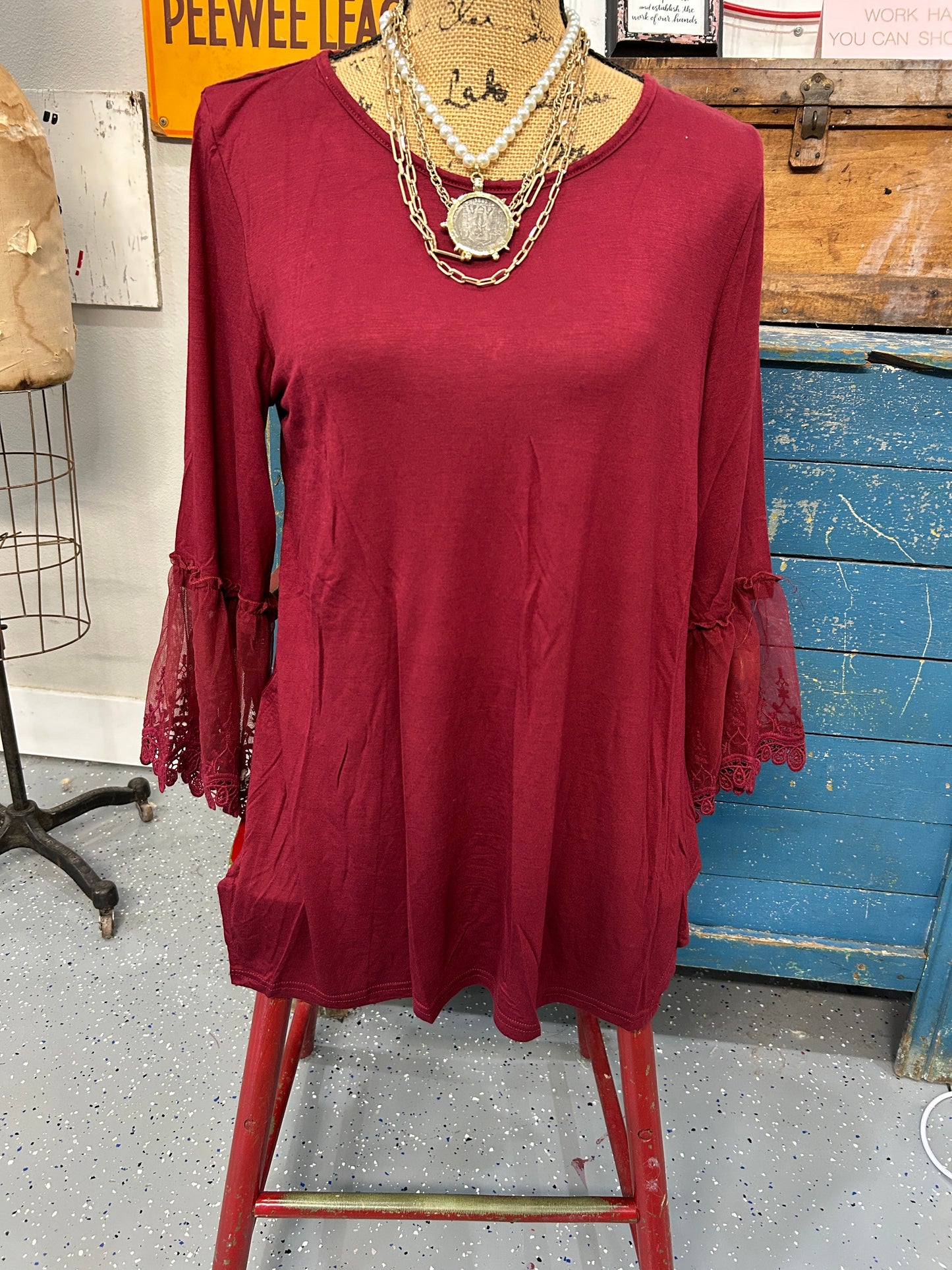 Origami- Lace 3/4 Sleeve Top (Wine Red)