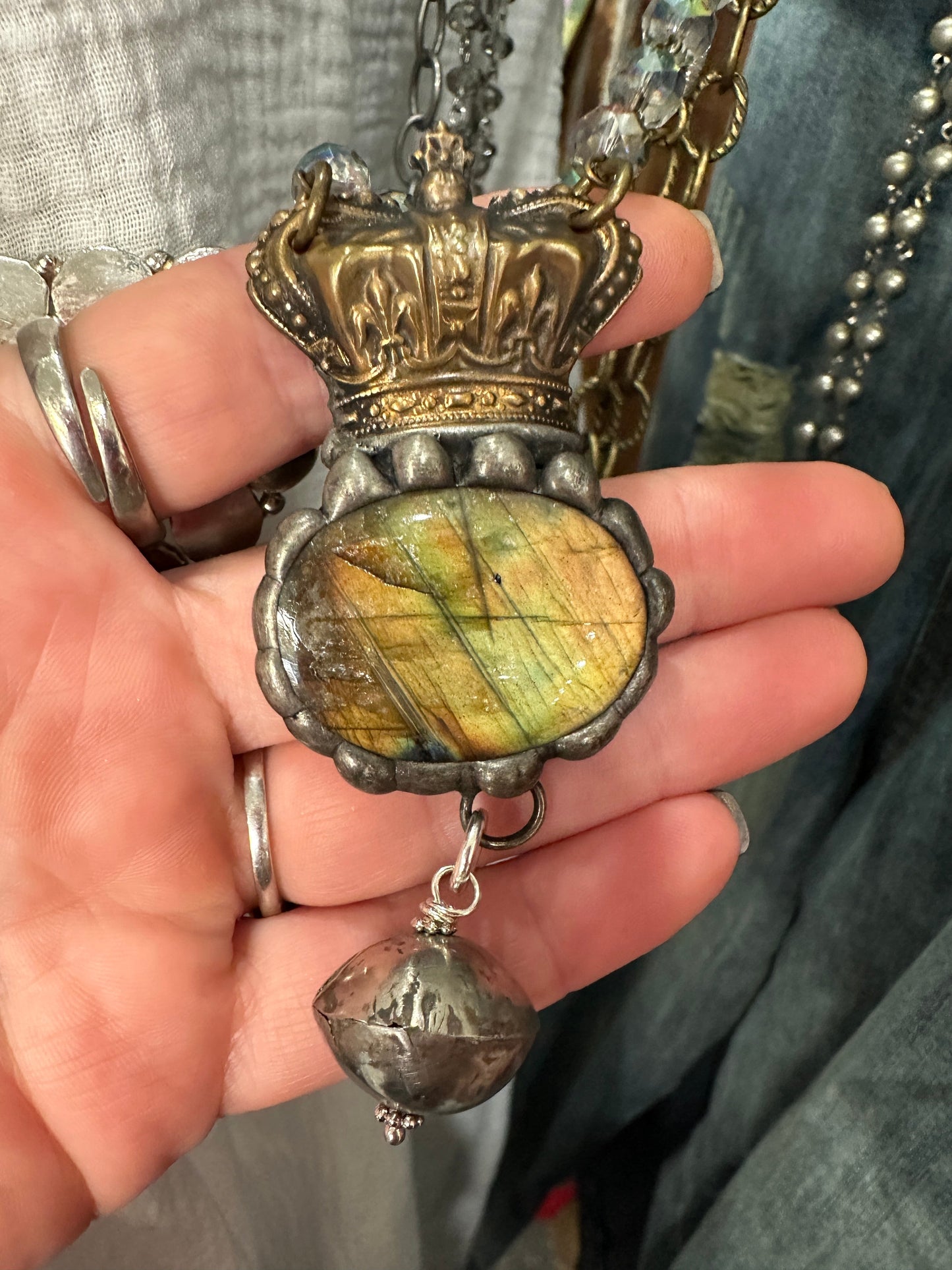 Art By Amy- Queen Labradorite Necklace (Large)