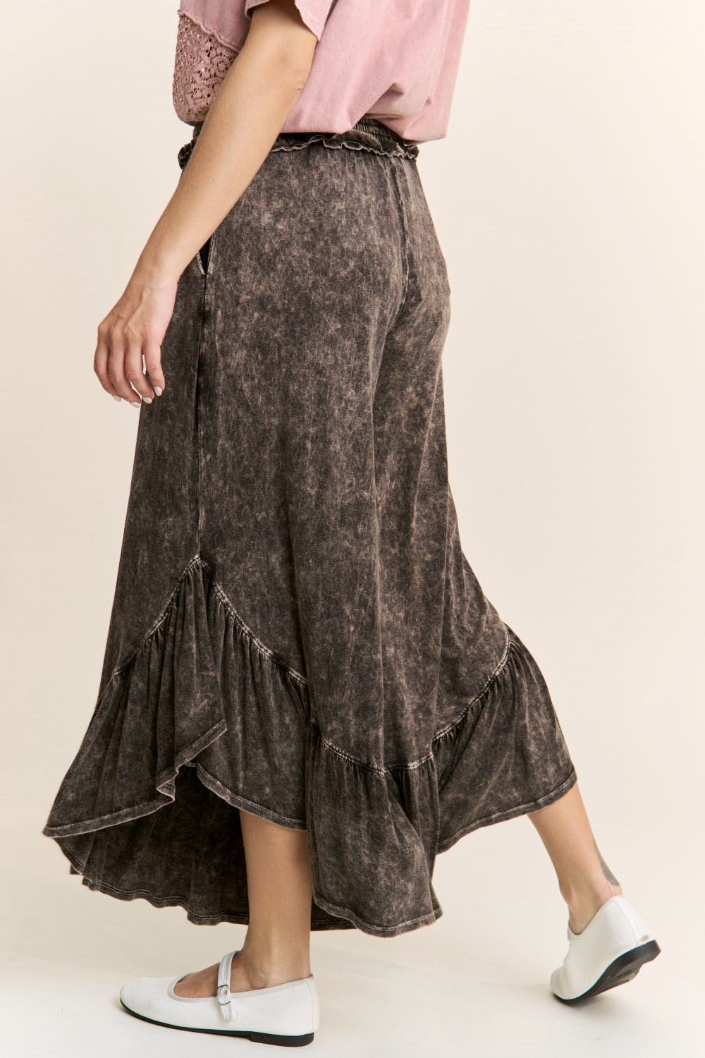 J. Her- Mineral Wash Big Ruffle Pants (Black)