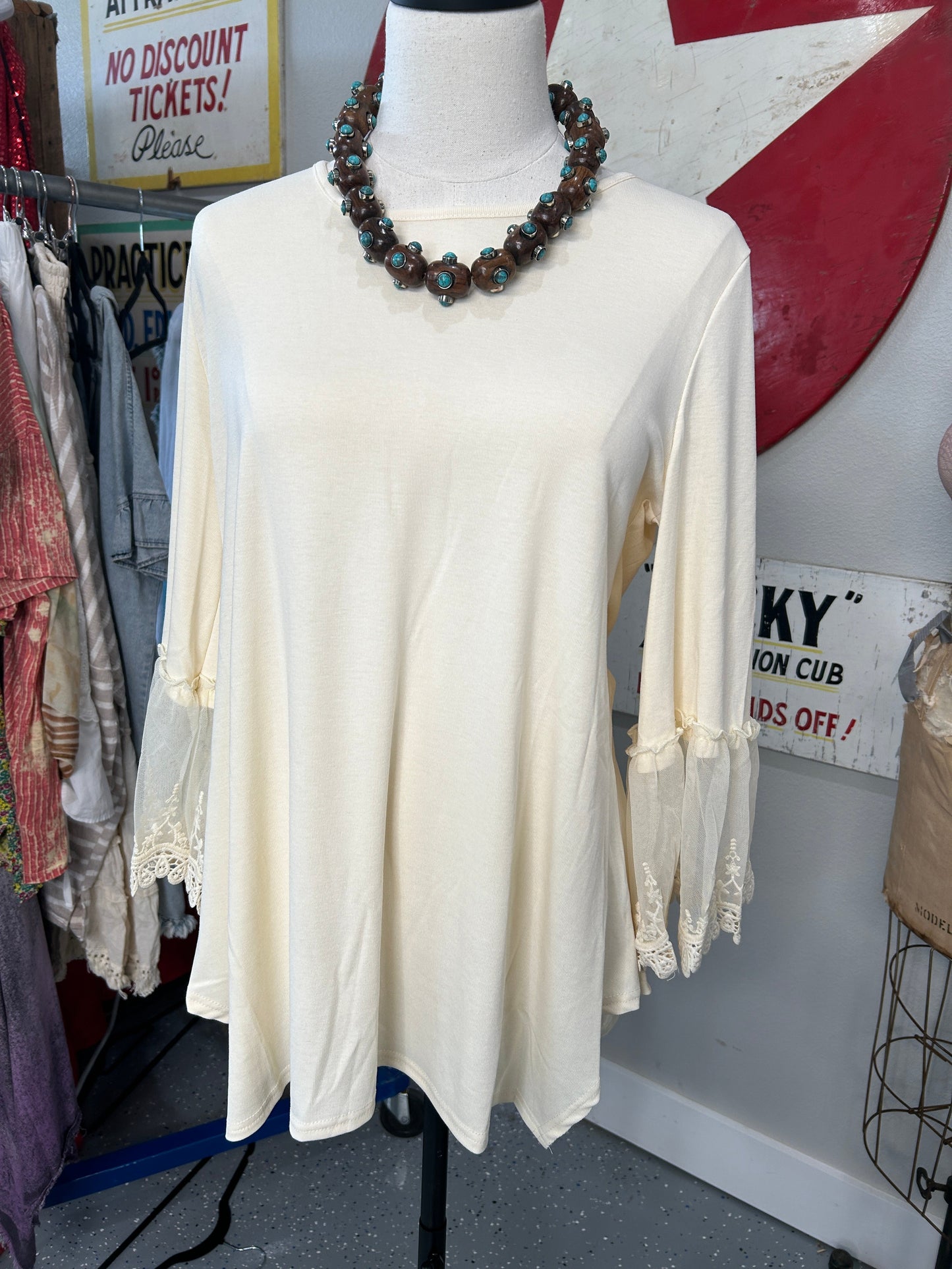 Origami- Lace 3/4 Sleeve Top (BEIGE)
