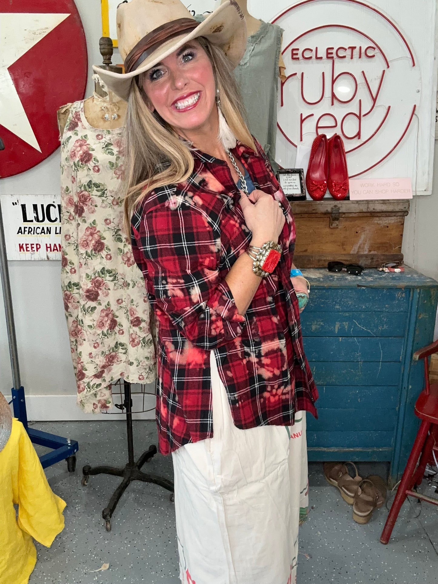 Jaded Gypsy- Early Morning Walk Flannel (Red/Black)