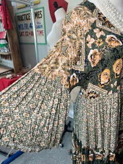 Easel- Floral Print Long Sleeve Dress (Green and Gold)