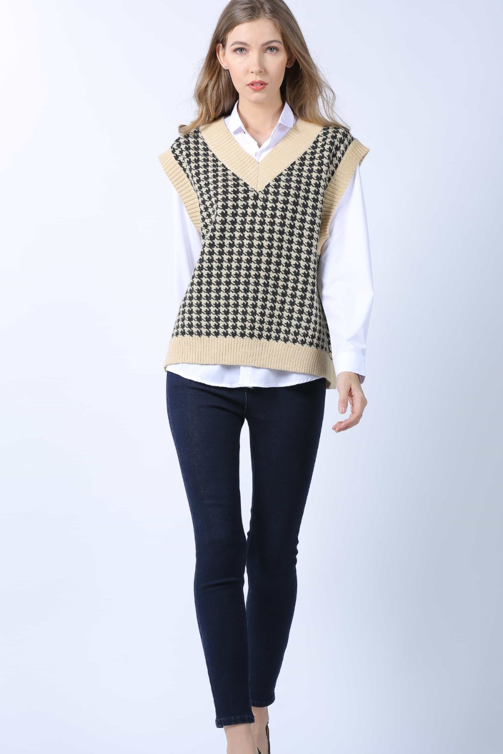 Houndstooth V-Neck Capped Sleeve Knit Vest