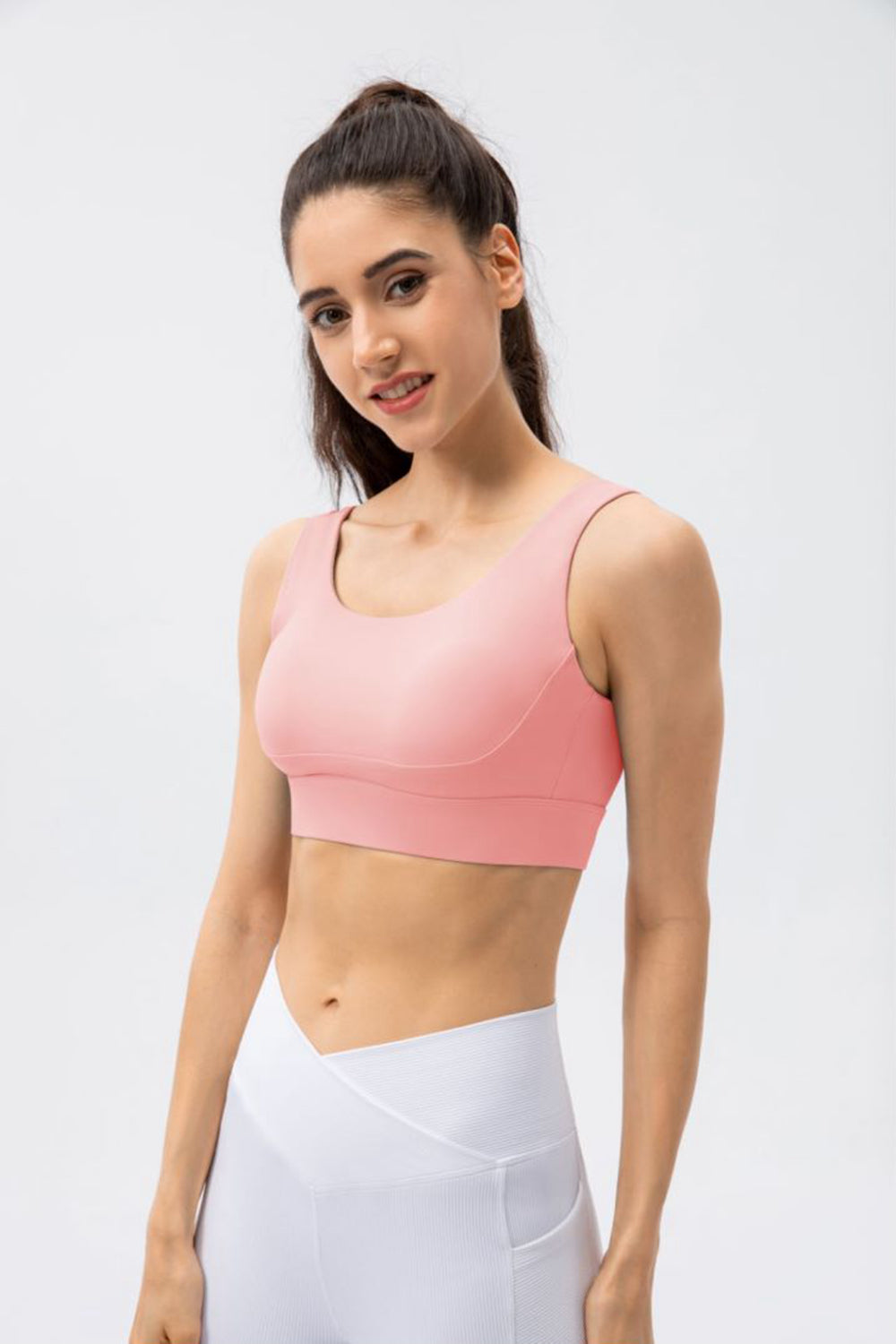 Breathable Crisscross Back Scoop Neck Sports Bra