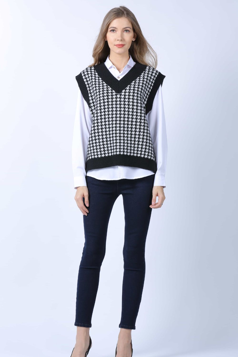 Houndstooth V-Neck Capped Sleeve Knit Vest
